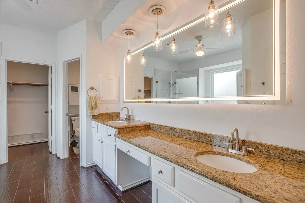 2800 Rosecliff Terrace Grapevine TX 76051