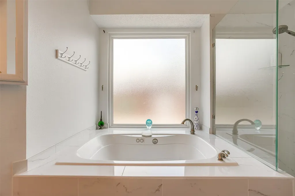 2800 Rosecliff Terrace Grapevine TX 76051