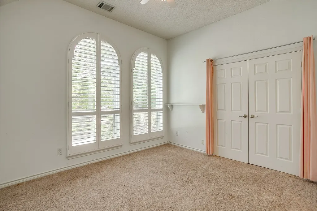 2800 Rosecliff Terrace Grapevine TX 76051