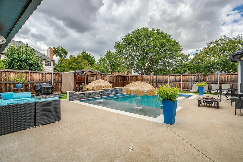 2800 Rosecliff Terrace Grapevine TX 76051