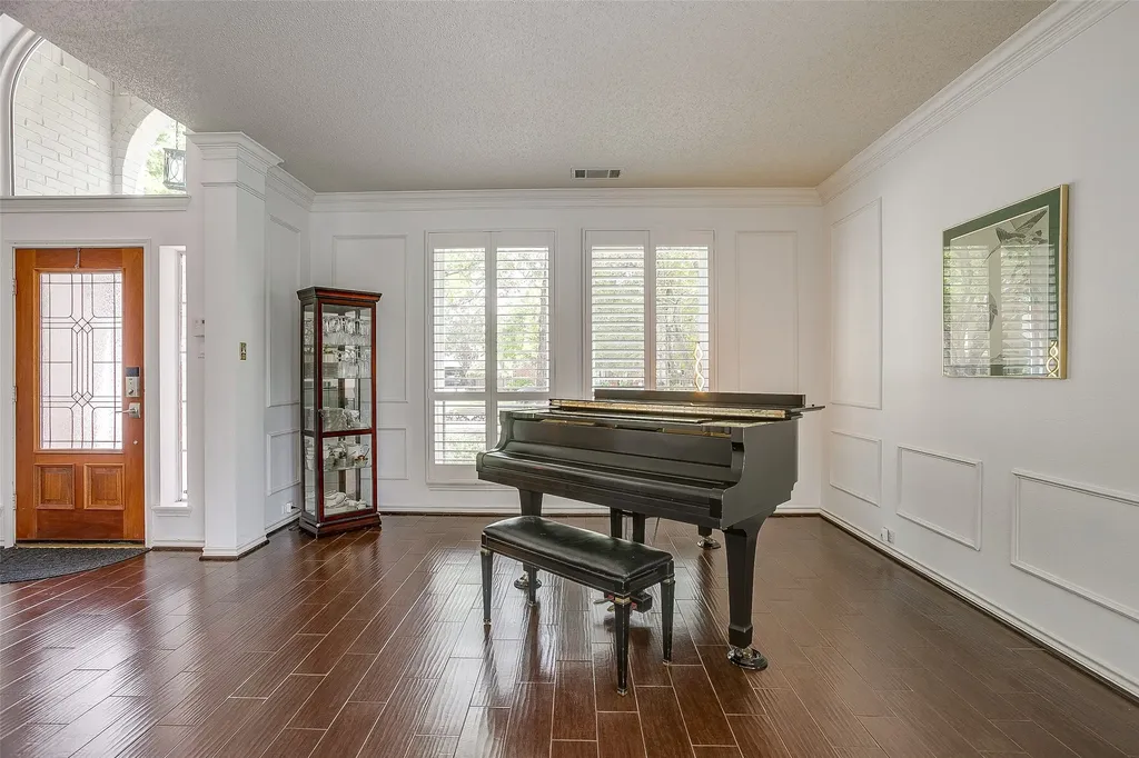 2800 Rosecliff Terrace Grapevine TX 76051