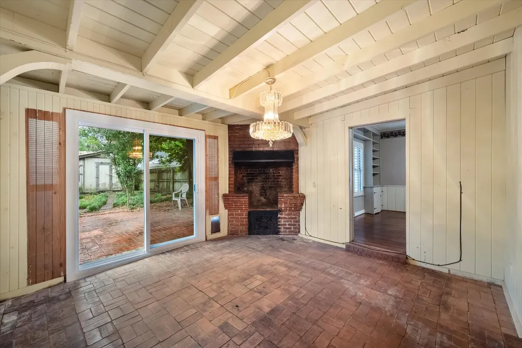 1501 Sycamore Corsicana TX 75110