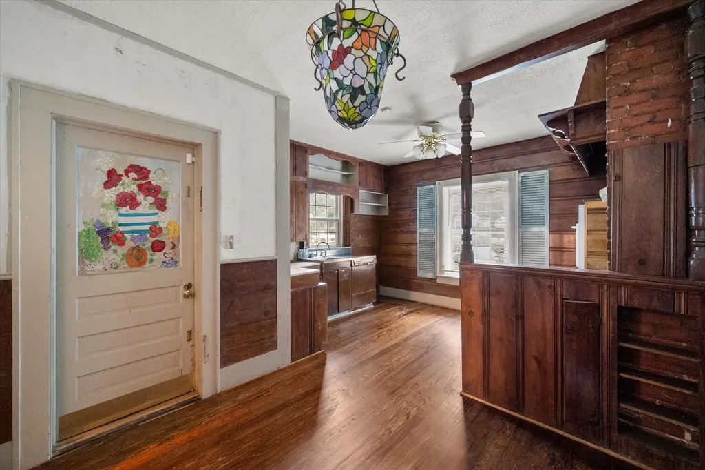 1501 Sycamore Corsicana TX 75110