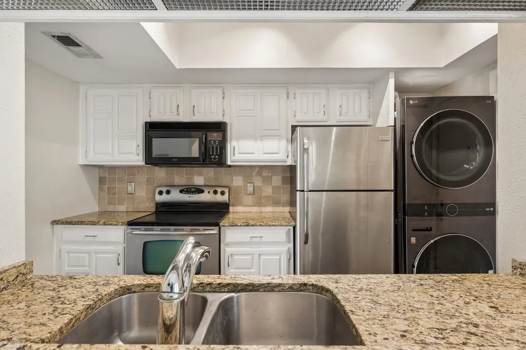 3105 San Jacinto Street Dallas TX 75204