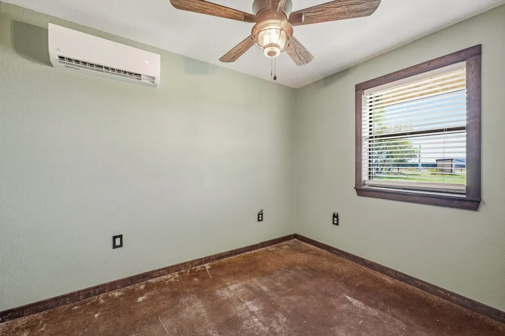 341 Wesley Chapel Road Jacksboro TX 76458