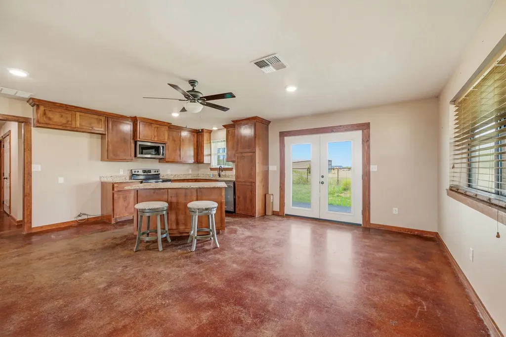 341 Wesley Chapel Road Jacksboro TX 76458