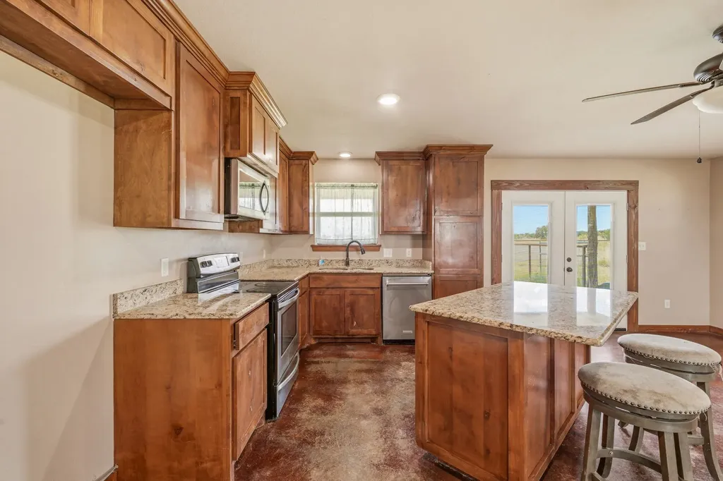 341 Wesley Chapel Road Jacksboro TX 76458