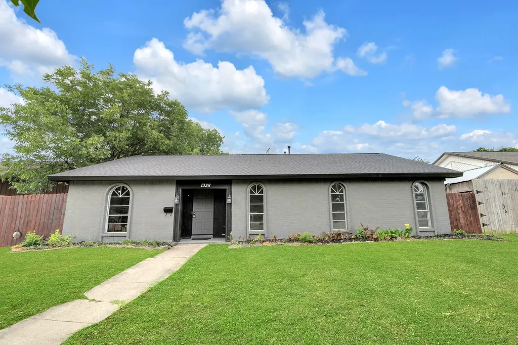 1338 Beechwood Drive Lewisville TX 75067
