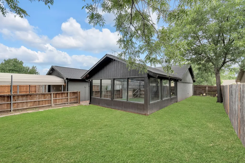 1338 Beechwood Drive Lewisville TX 75067