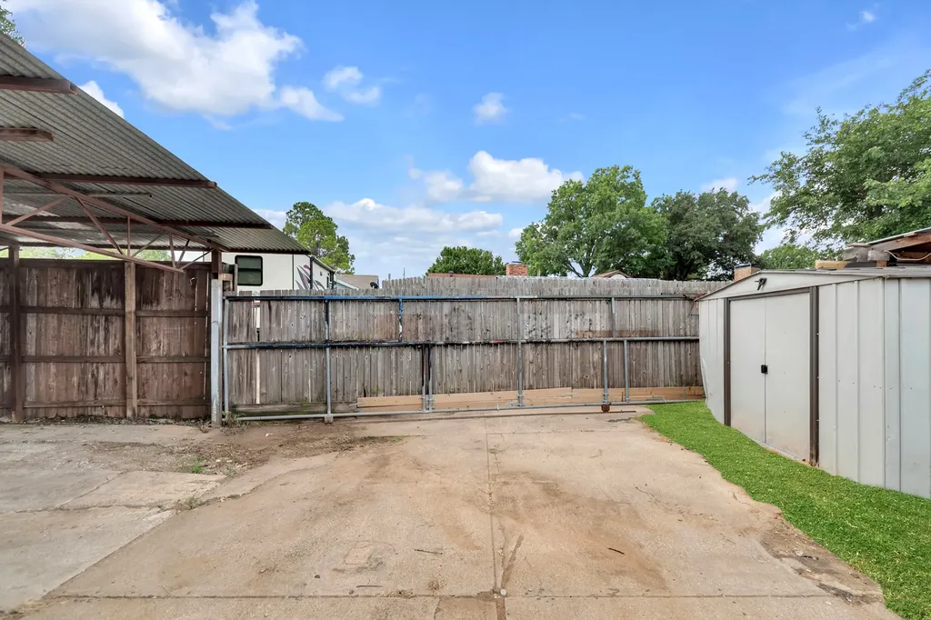 1338 Beechwood Drive Lewisville TX 75067