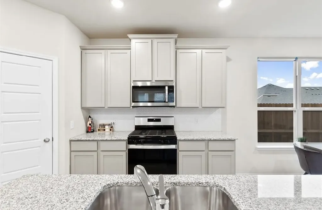 759 Gentle Bird Drive Lavon TX 75166