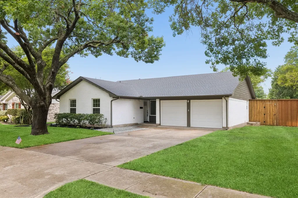 8711 Hackney Lane Dallas TX 75238