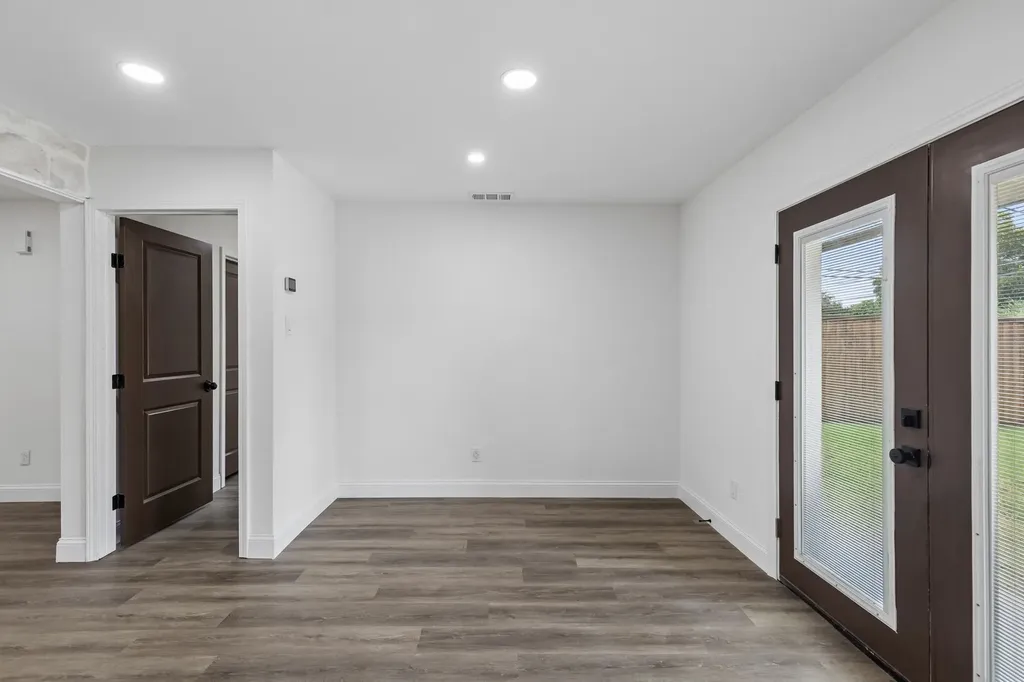 8711 Hackney Lane Dallas TX 75238