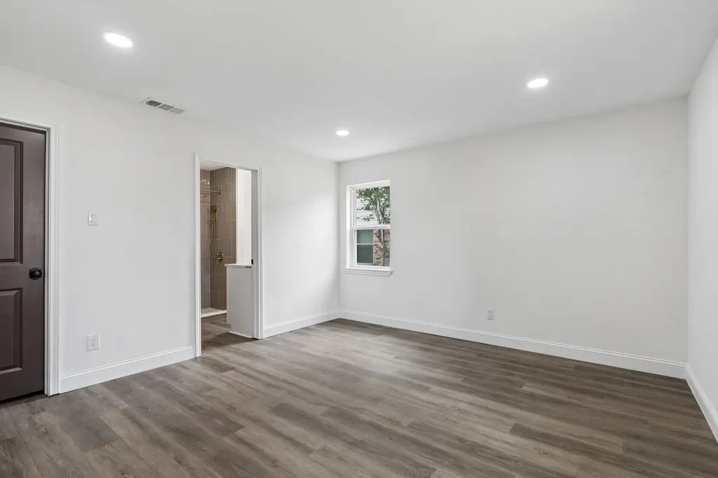8711 Hackney Lane Dallas TX 75238