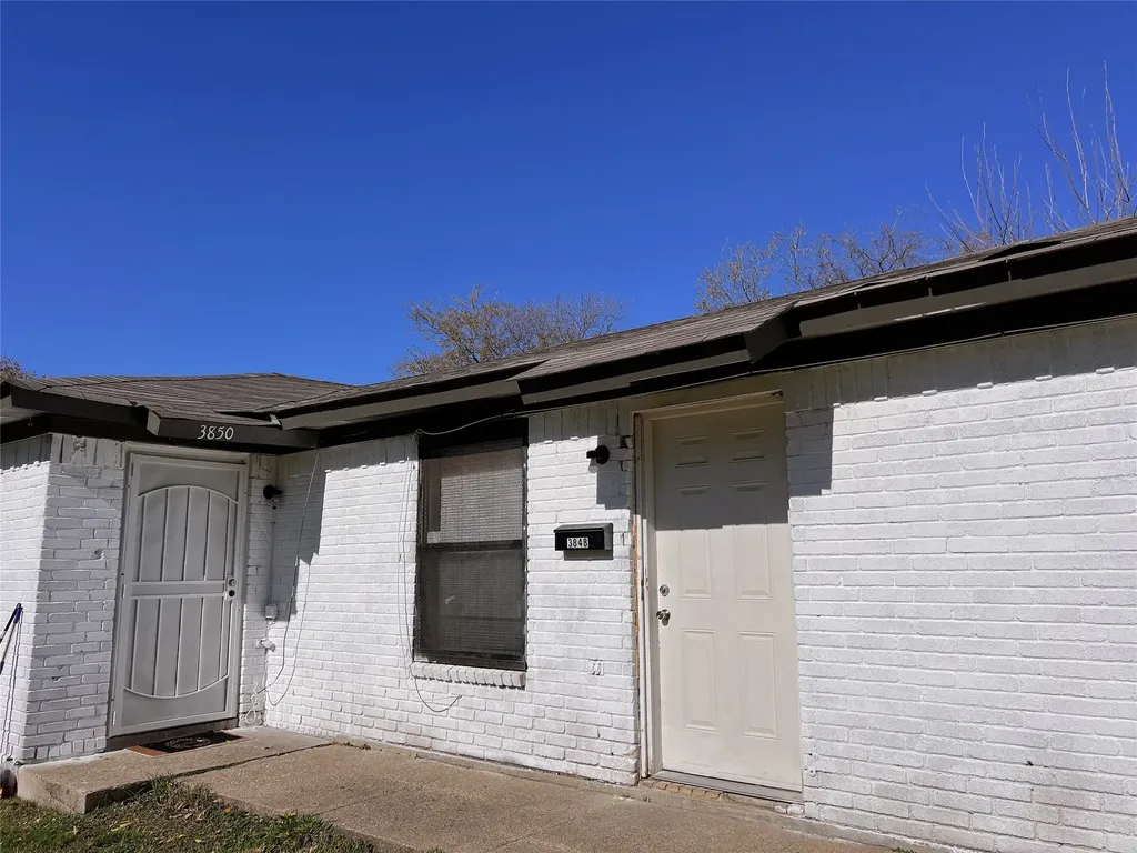 3848 Waldorf Street Fort Worth TX 76119