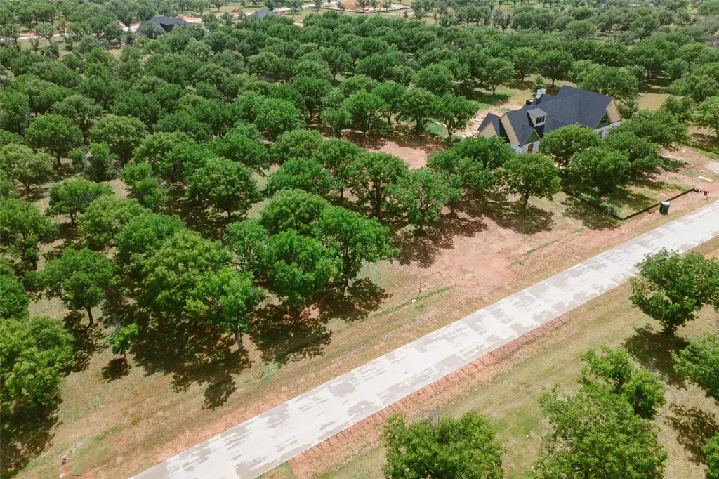 2161 E Landings N Granbury TX 76049