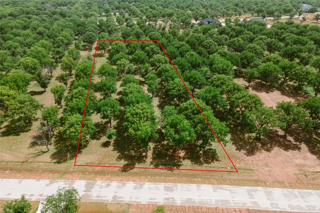 2161 E Landings N Granbury TX 76049