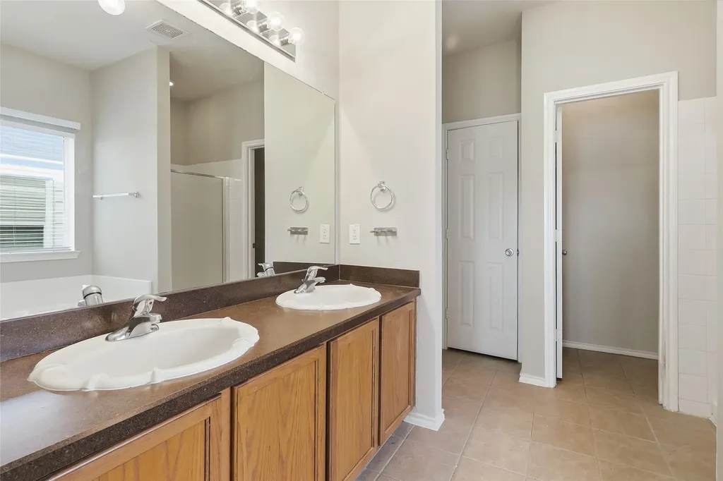2004 Shannon Drive Mckinney TX 75072