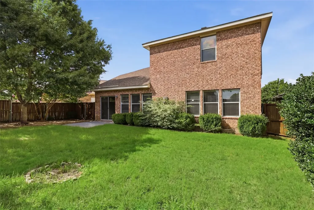 2004 Shannon Drive Mckinney TX 75072