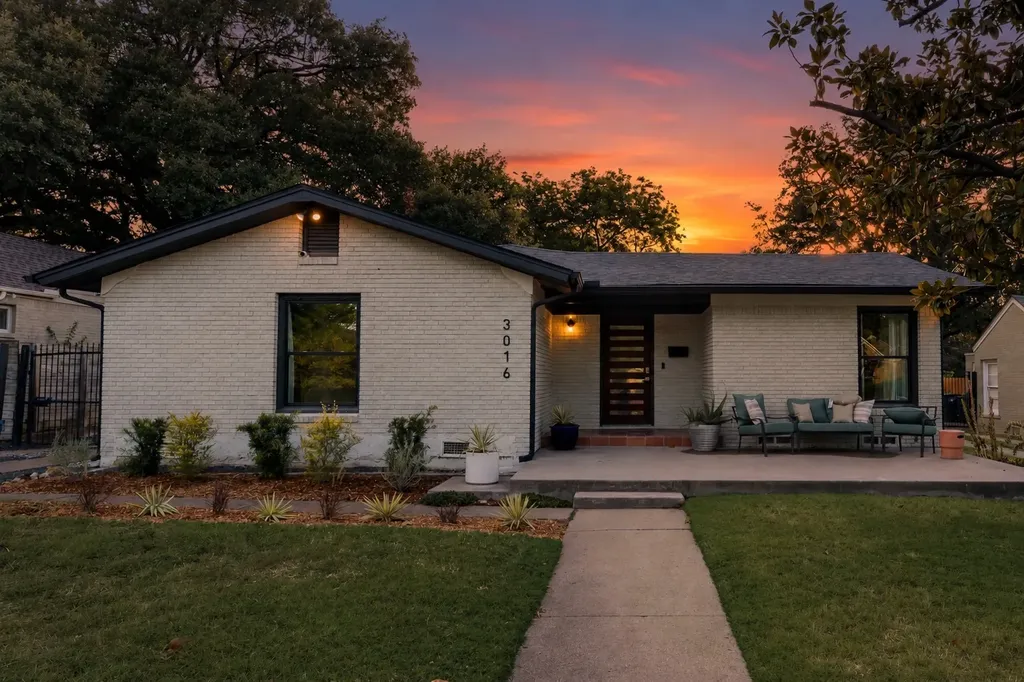 3016 6th Avenue Fort Worth TX 76110