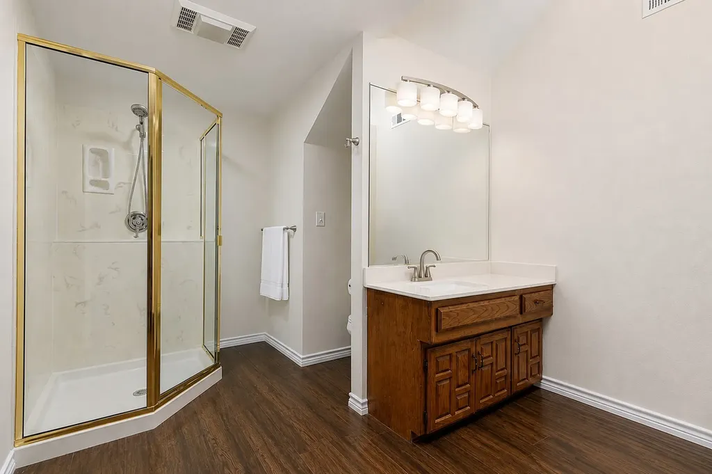 1433 Lincoln Place Carrollton TX 75006
