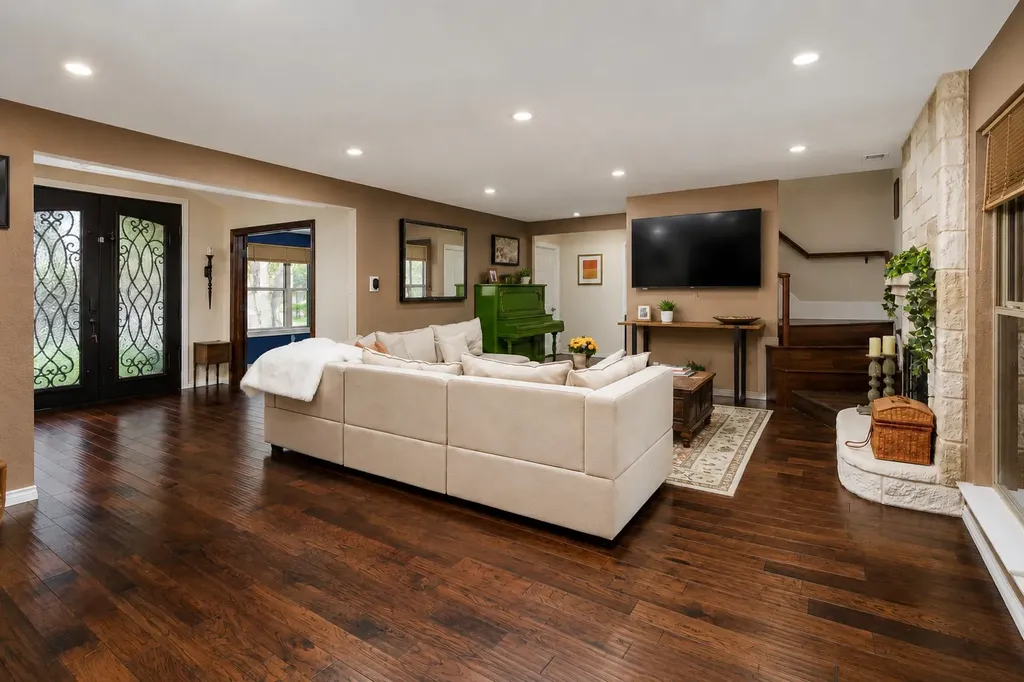 1433 Lincoln Place Carrollton TX 75006