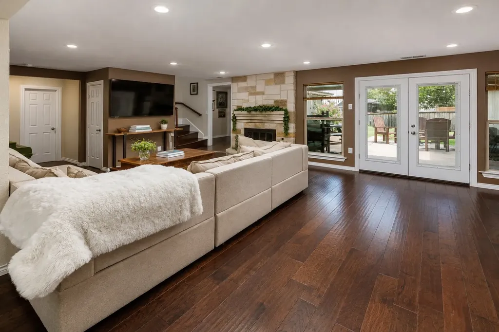 1433 Lincoln Place Carrollton TX 75006