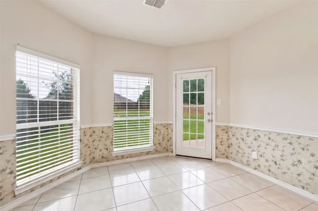 5912 Saddleridge Court Grand Prairie TX 75052