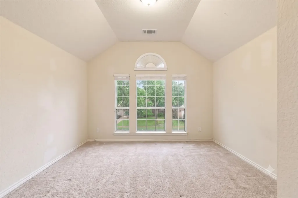 5912 Saddleridge Court Grand Prairie TX 75052