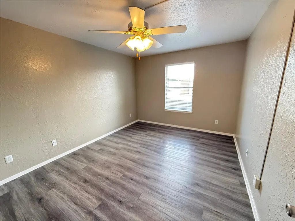 1122 Millview Drive Arlington TX 76012