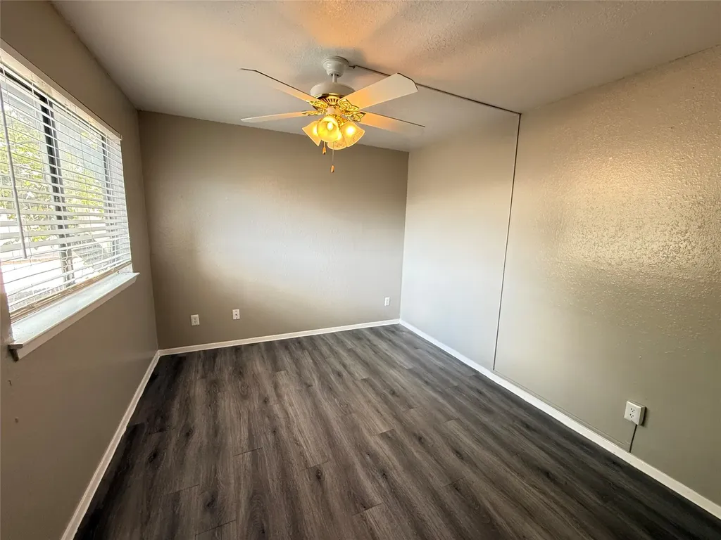 1122 Millview Drive Arlington TX 76012