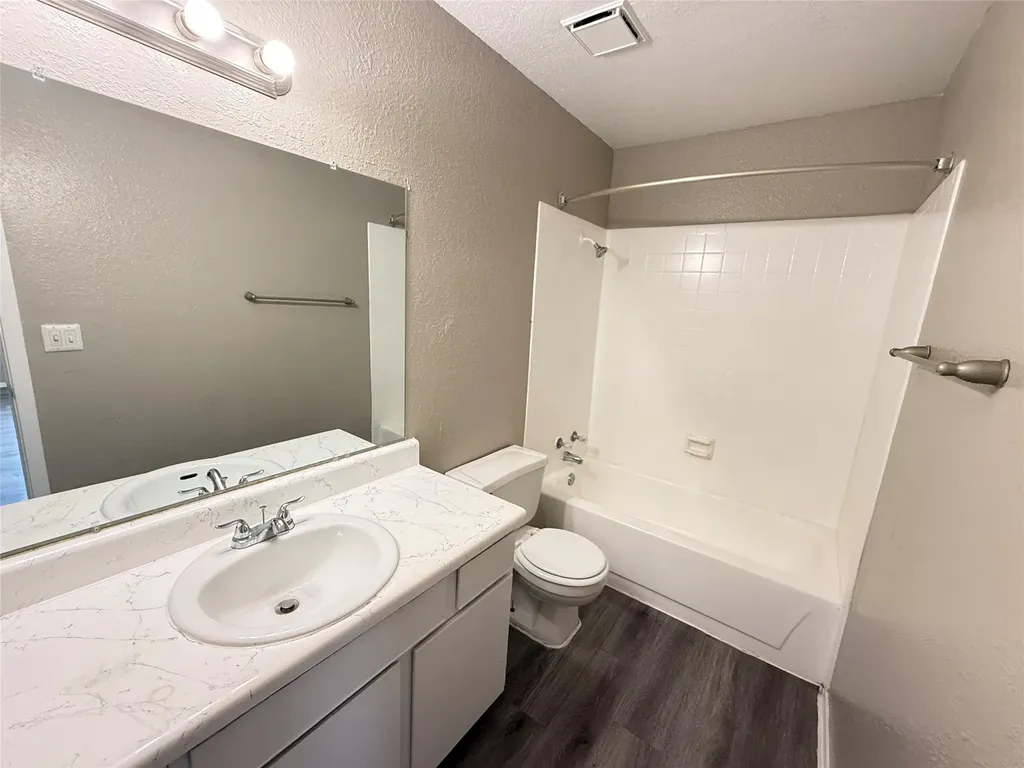 1122 Millview Drive Arlington TX 76012