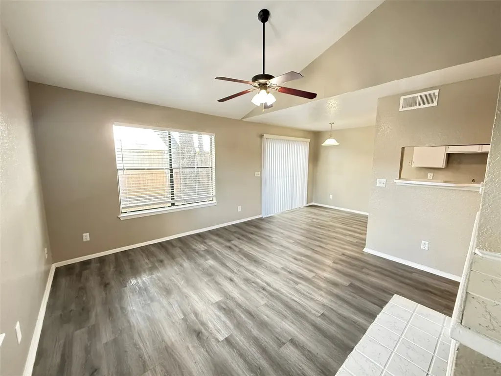 1122 Millview Drive Arlington TX 76012