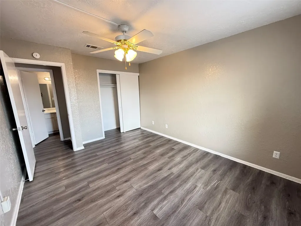 1122 Millview Drive Arlington TX 76012