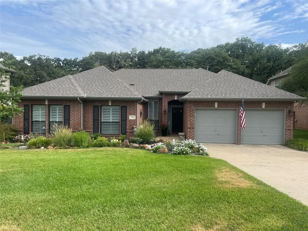 2702 Pinehurst Drive Grapevine TX 76051