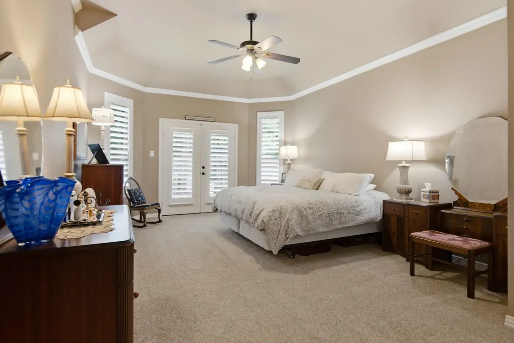2702 Pinehurst Drive Grapevine TX 76051