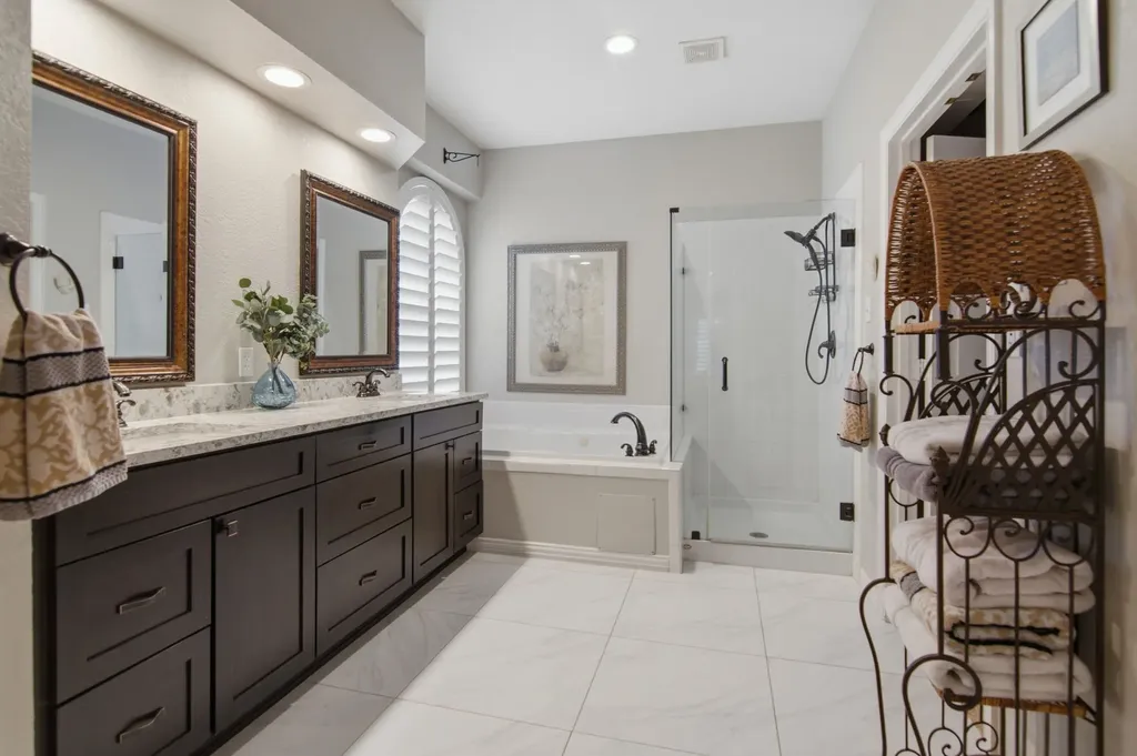 2702 Pinehurst Drive Grapevine TX 76051