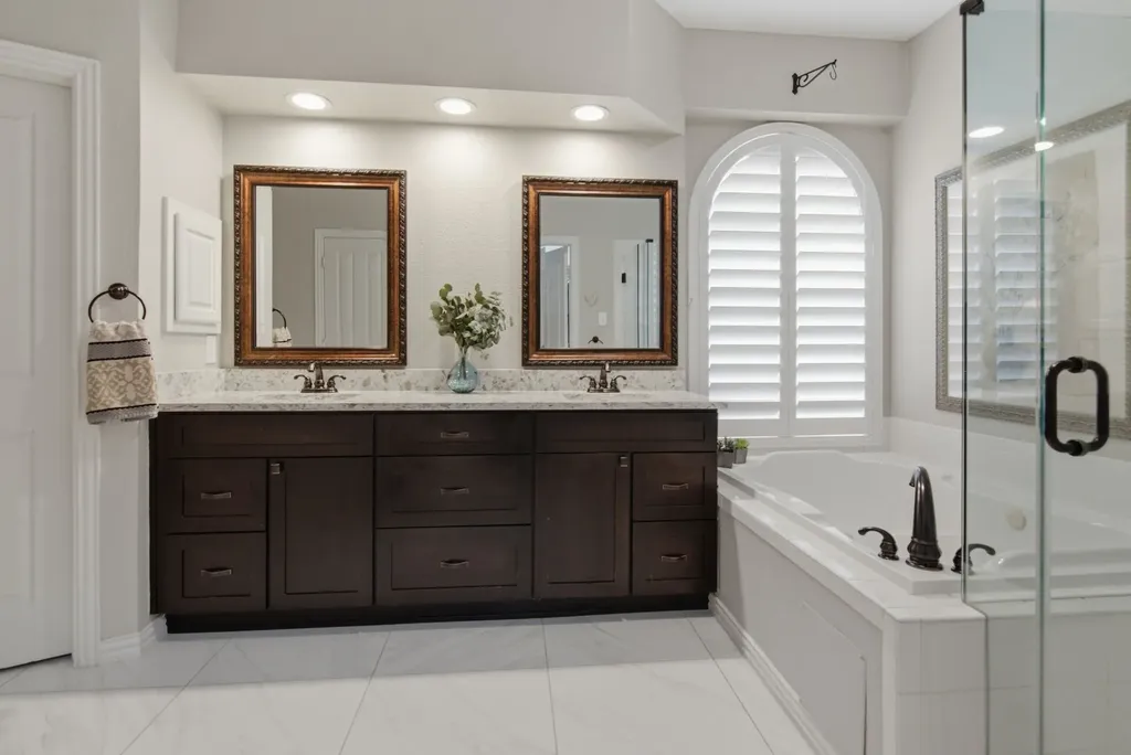2702 Pinehurst Drive Grapevine TX 76051