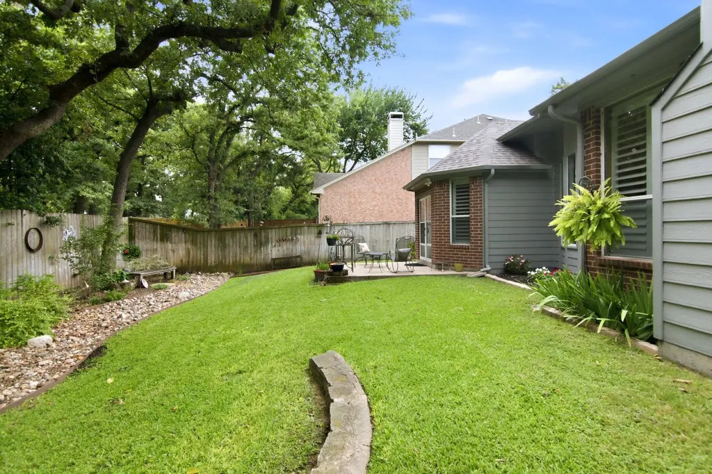 2702 Pinehurst Drive Grapevine TX 76051