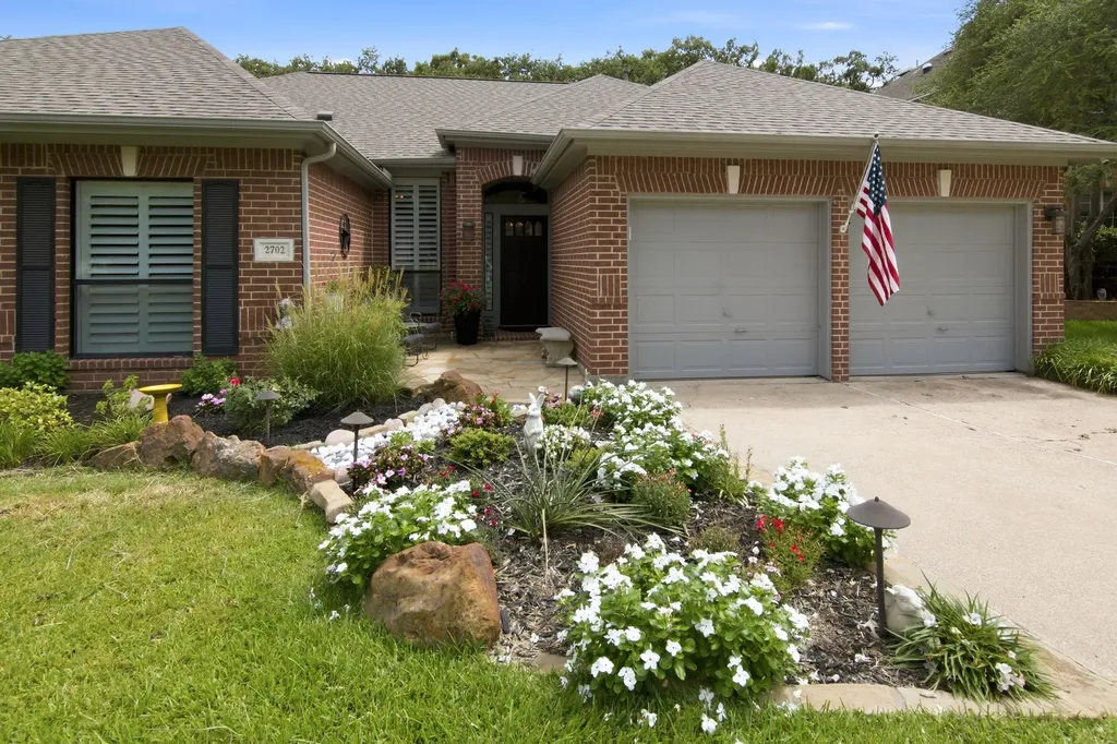 2702 Pinehurst Drive Grapevine TX 76051