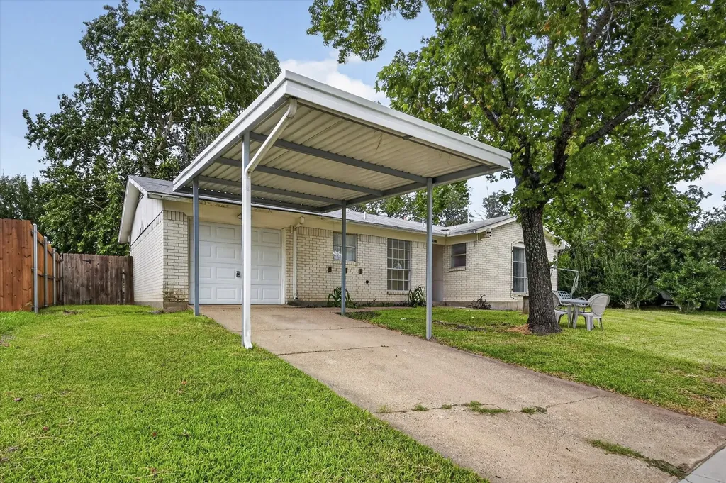 14413 Horseshoe Trail Balch Springs TX 75180