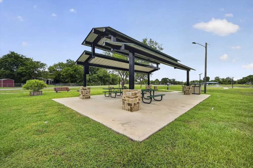 14413 Horseshoe Trail Balch Springs TX 75180