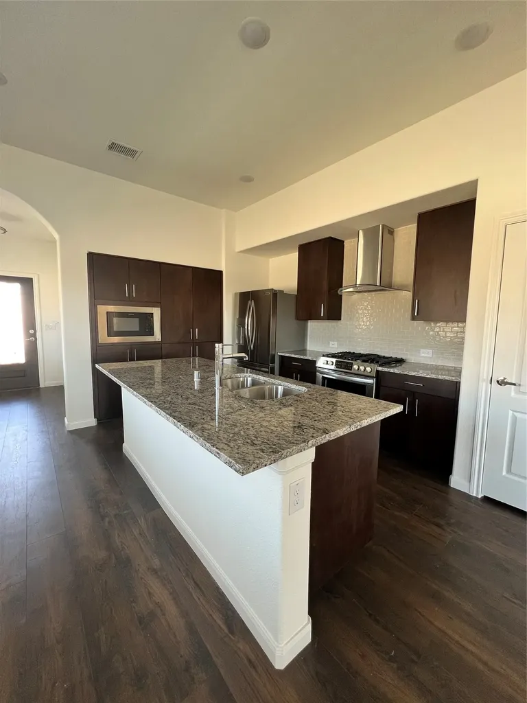 1204 Sumner Street Aubrey TX 76227