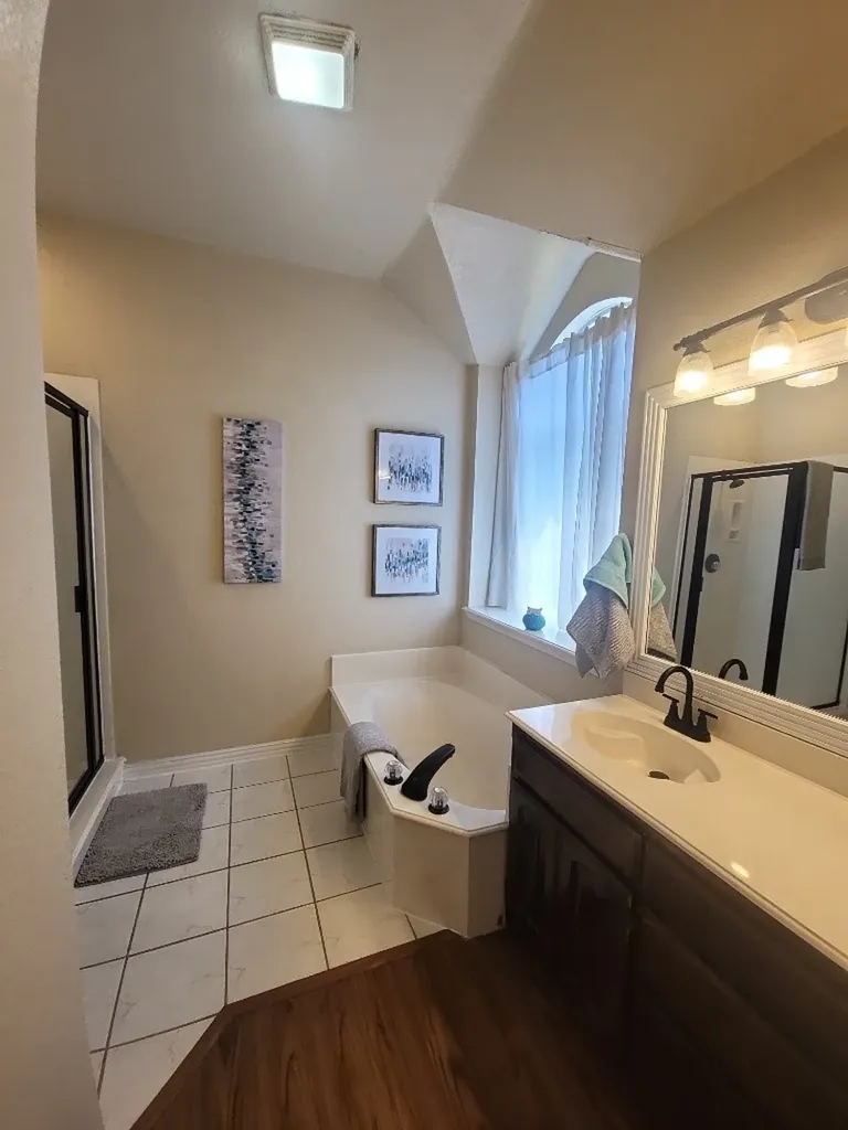 611 Linda Drive Burleson TX 76028