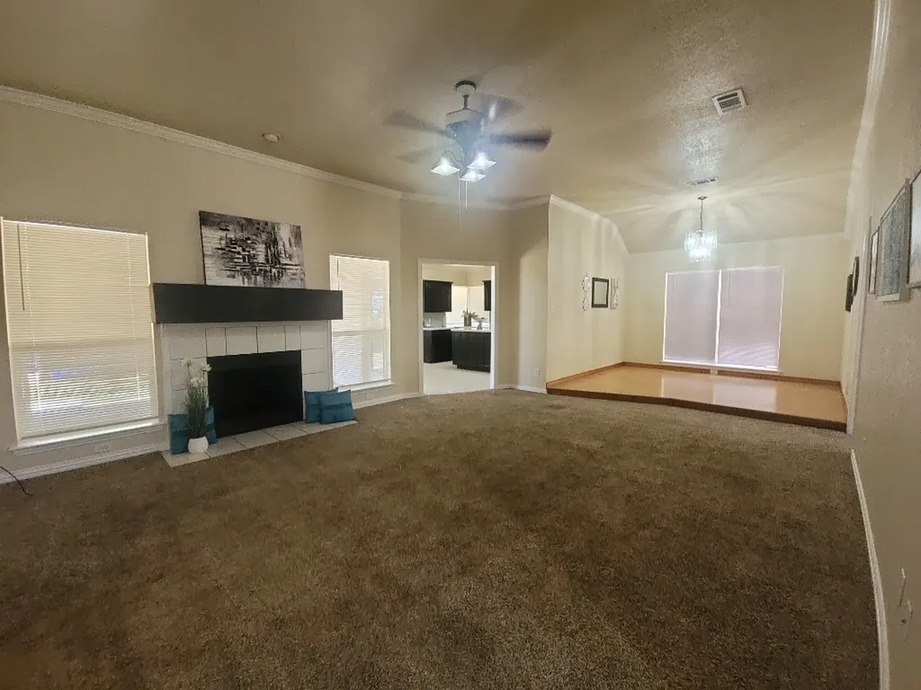 611 Linda Drive Burleson TX 76028