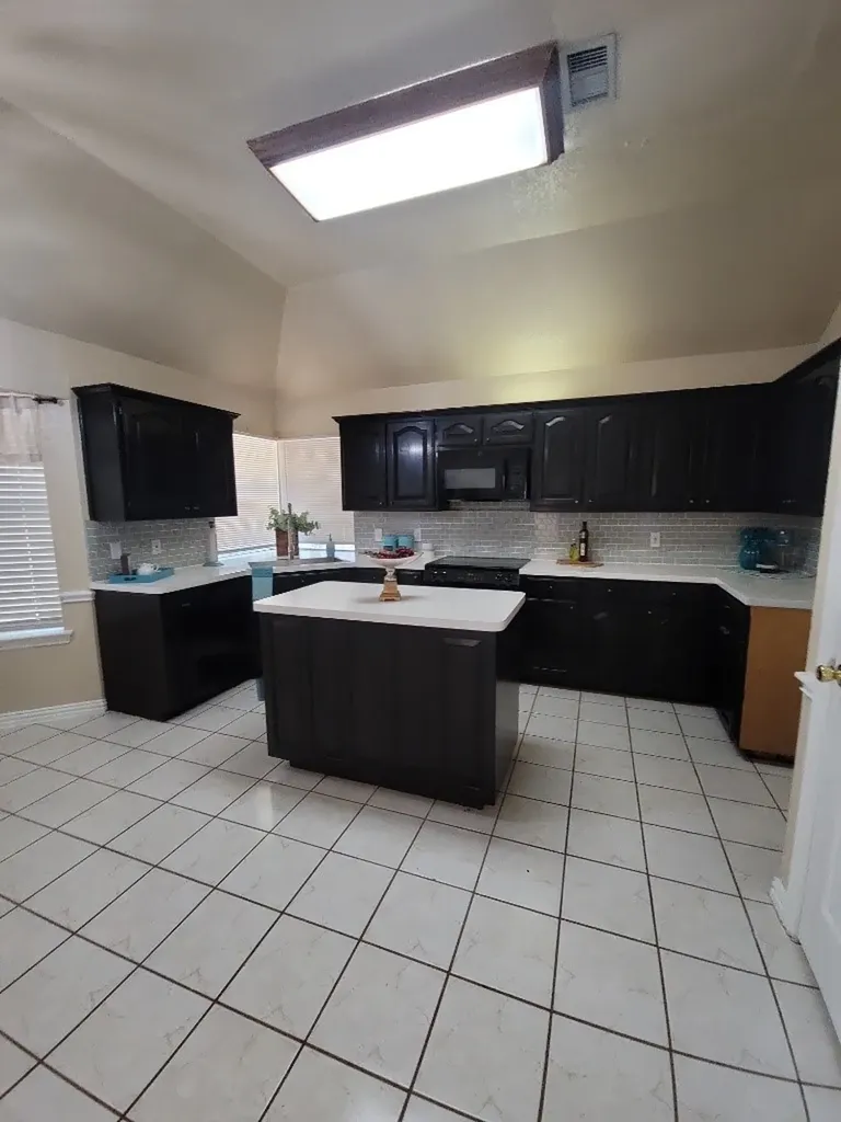 611 Linda Drive Burleson TX 76028