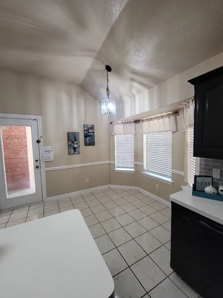 611 Linda Drive Burleson TX 76028