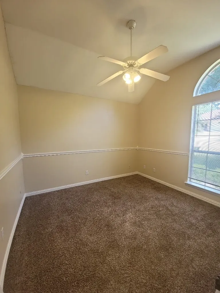 611 Linda Drive Burleson TX 76028