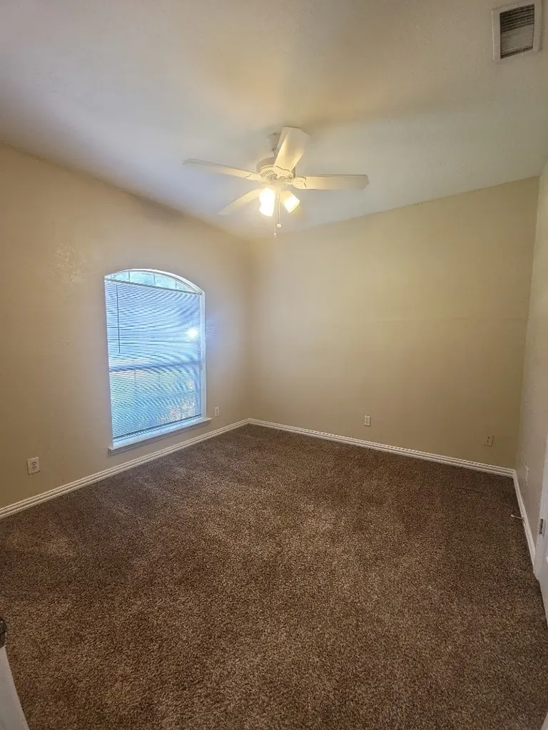 611 Linda Drive Burleson TX 76028