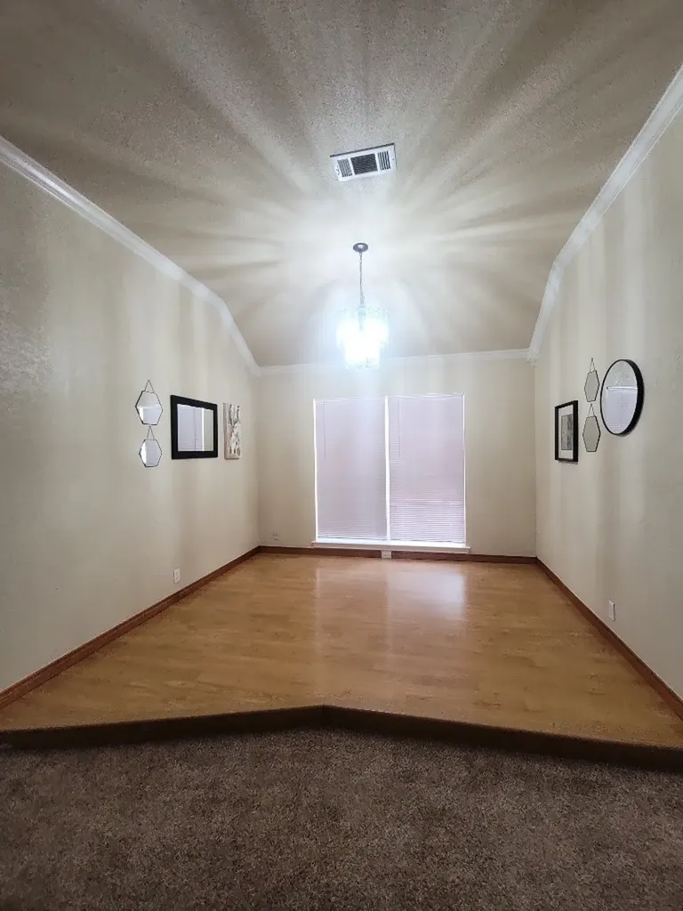611 Linda Drive Burleson TX 76028